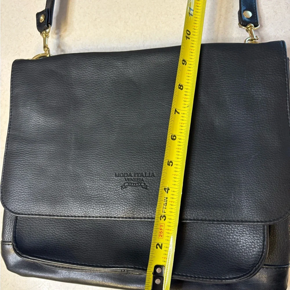 Vintage Moda Italia Venezia Black Leather Crossbody Bag - Picture 7 of 9